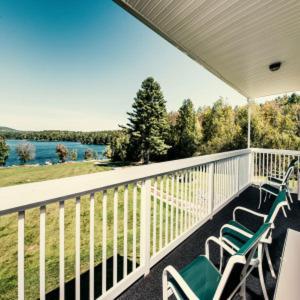 Crescent Lake Inn And Suites Wolfeboro Dış mekan fotoğraf